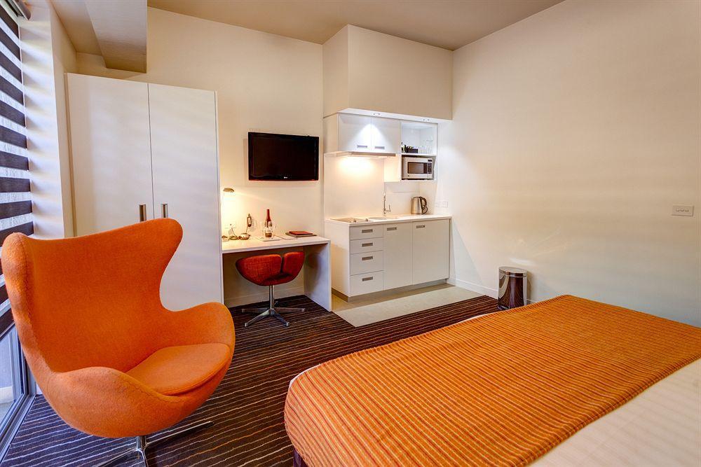 มันตรา ชาร์ลส์ โฮเทล ลอนเซสตัน Hotel ลอนเชสตัน ภายนอก รูปภาพ
