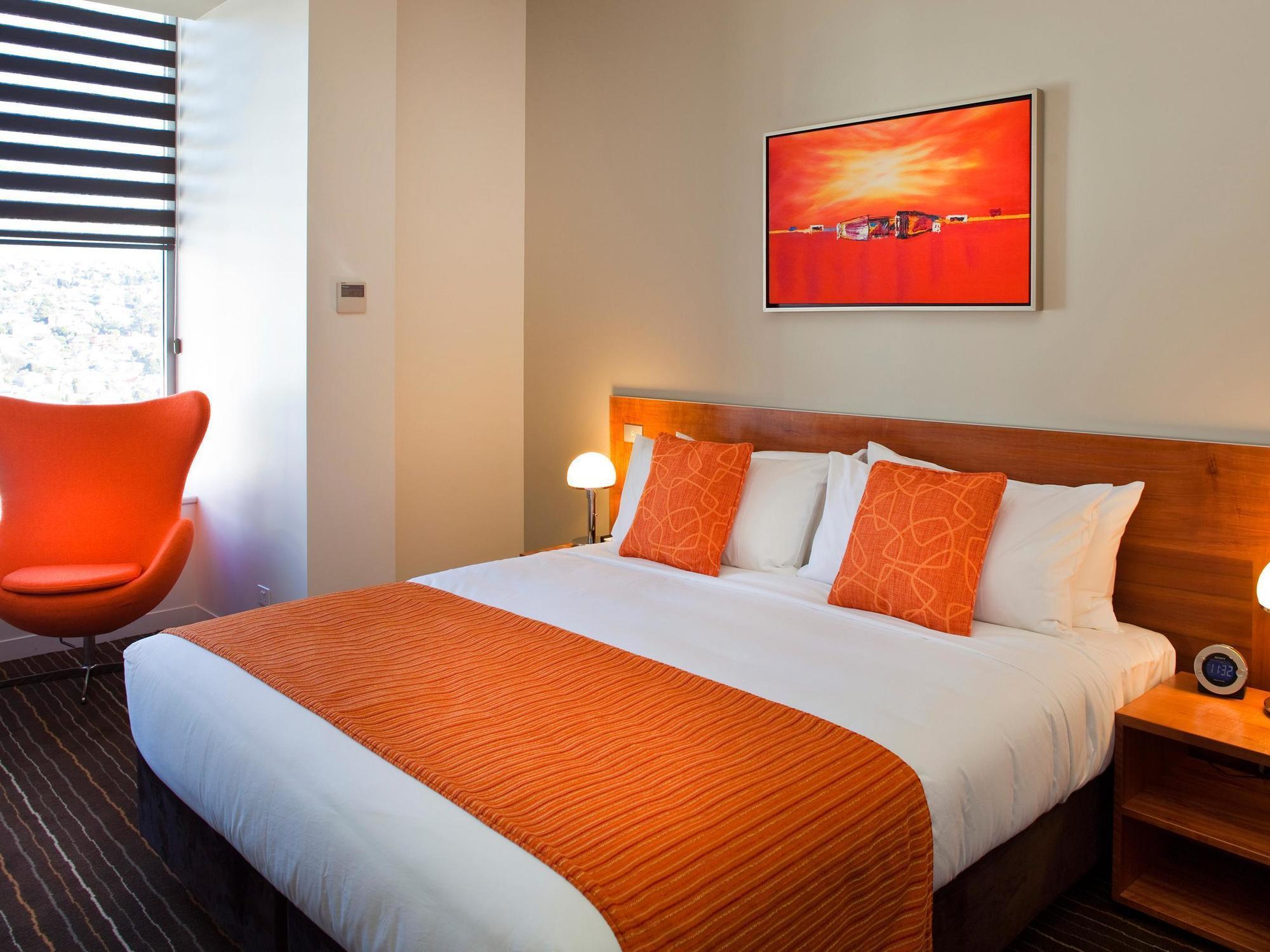 มันตรา ชาร์ลส์ โฮเทล ลอนเซสตัน Hotel ลอนเชสตัน ภายนอก รูปภาพ