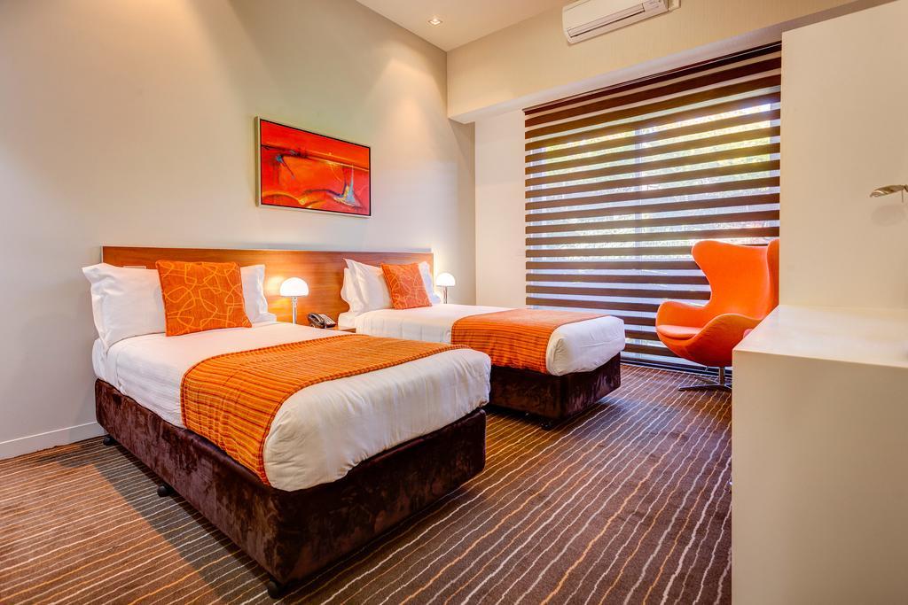 มันตรา ชาร์ลส์ โฮเทล ลอนเซสตัน Hotel ลอนเชสตัน ภายนอก รูปภาพ